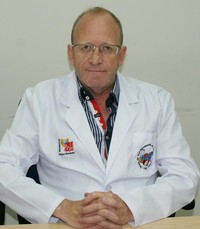 Dr. Daniel Valero